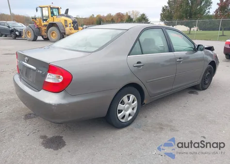 2004 Toyota Camry Le from USA, damaged, VIN 4T1BE32K44U891723